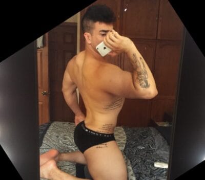 Adrián Gar OnlyFans México - @adriangarofficial