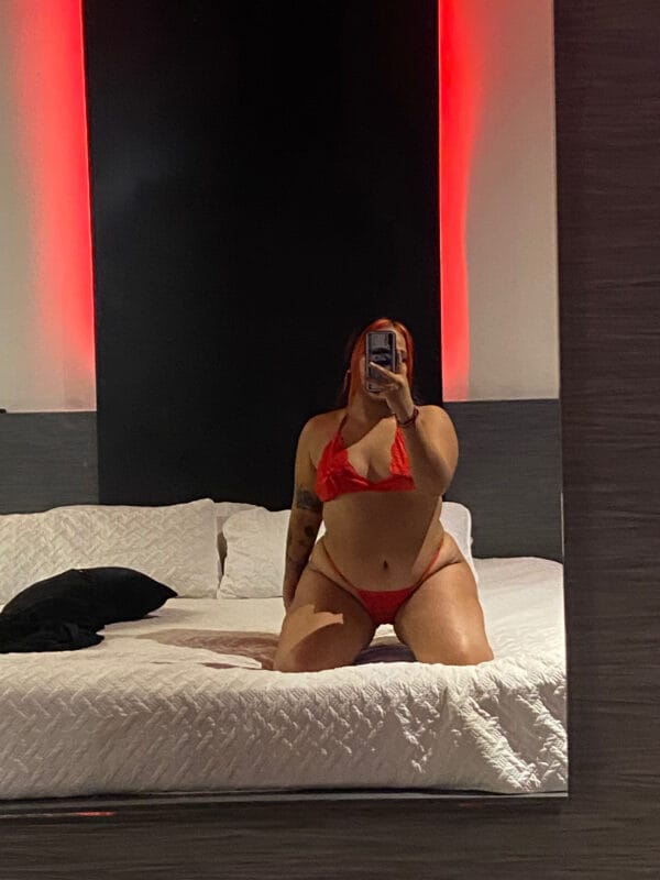 Aleda RC OnlyFans México - @aleda_27