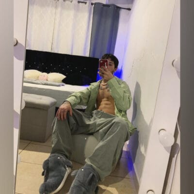 Alejandro daddy OnlyFans México - @alejandrodaddy
