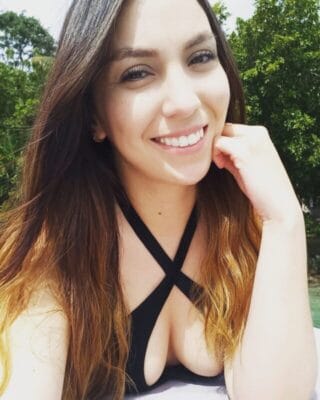 Allison Redz OnlyFans México - @allie29