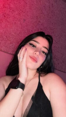 Auri G. OnlyFans México - @aurigalvan