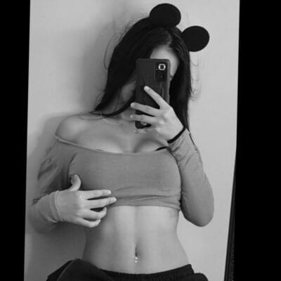 Debi OnlyFans México - @sexydeb11