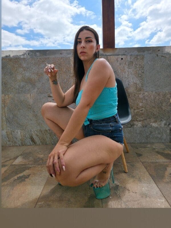 Paola la chica de los pies Eroticos OnlyFans México - @sexyheels_paola18